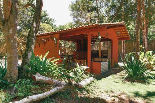 Monkey Forest Chal� And Camping