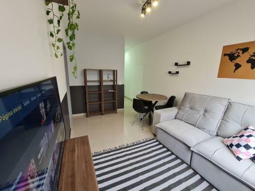 Belo Apartamento Eldorado Master Collection