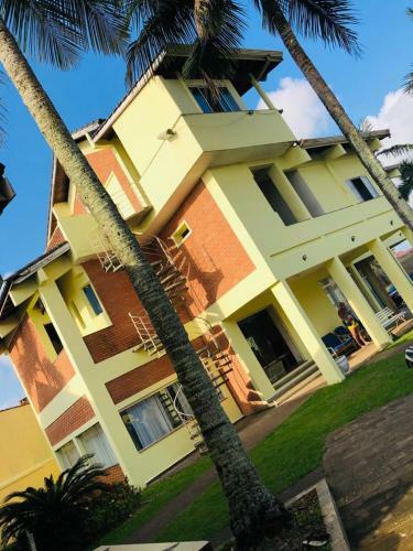 Hostal Hostel Recanto Peru�be