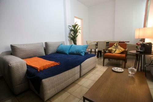Apartamento 2 Quartos Em Copacabana 200 Metros Da Praia