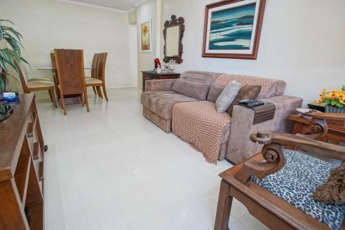 Apartamento 3 Quartos No Leblon Ff702