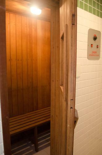 Hotel Hostal (Adults Only)