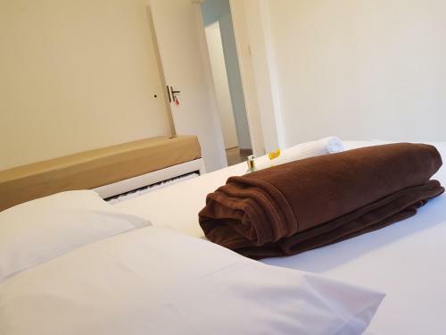 Quarto Privativo Em Condominio