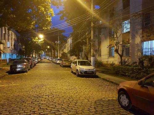 Quarto Privativo Em Condominio
