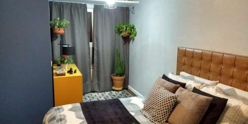 Quarto Casal Acolhedor Em Copacabana - Apartamento Compartilhado