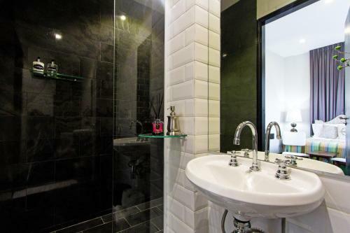 Bed & Breakfast Discovery Suites Rio