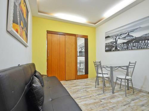 Apartamento Studio Para Temporada Com Vista Lateral Para O Mar!