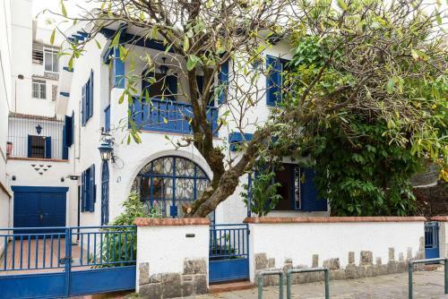Hostal Farfalla Guest House