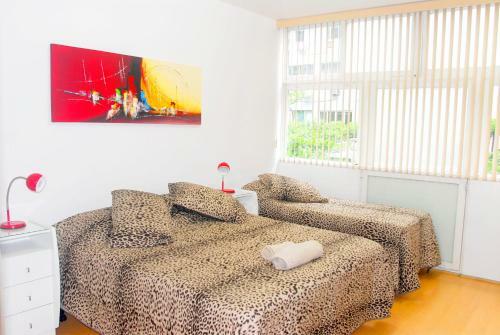 Copacabana Apartment, 30 Mts. From The Beach