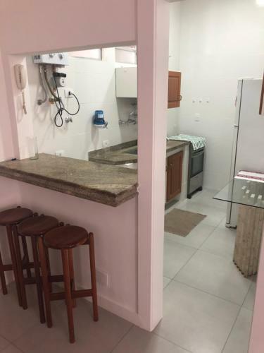Apartamento Leblon Excelente Dois Quartos Na Quadra Da Praia