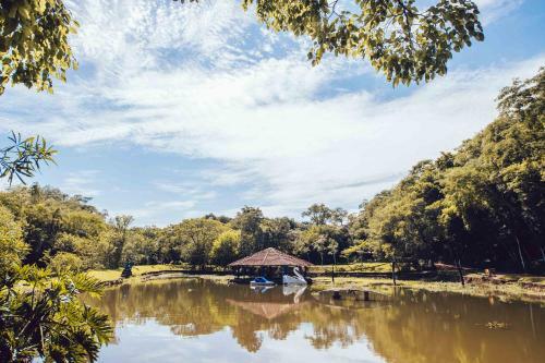 Hotel Fazenda Tr�s Cascatas