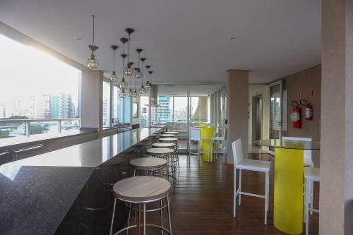 Apartamento Ap Prox Shopping Frei Caneca Cod811