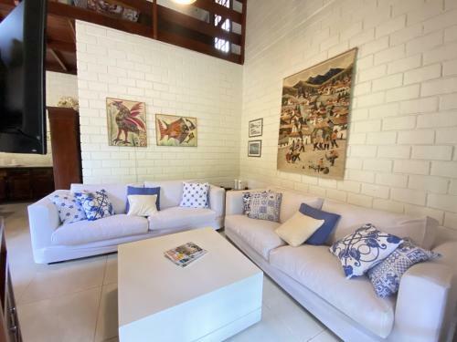 Casa Azal�ia A 300m Da Praia de Camburi