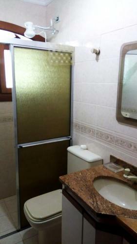 Casa Perto Da Areia Em Guaeca Com Wifi E Churrasq