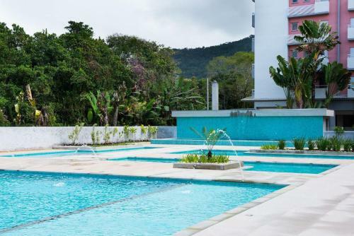 Apartamento Varanda Gourmet, Wifi E Piscinas Em Ubatuba