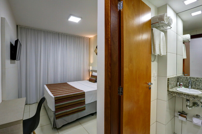Bristol Easy Hotel Praia de Camburi - Vit�ria Es