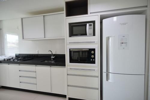 Apartamento L002 - Edif�cio Malibu 202