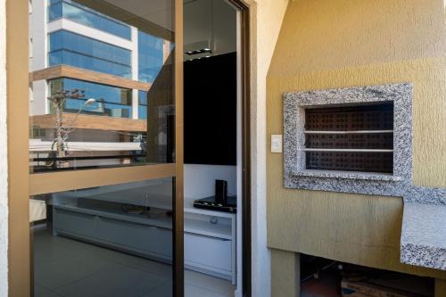 Apartamento L050 - Edif�cio Shangril� 102