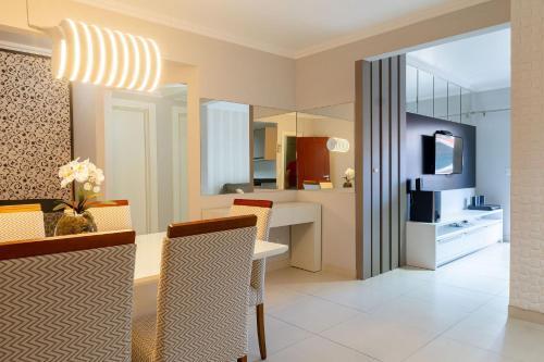 Apartamento L050 - Edif�cio Shangril� 102