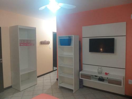 Hostal Canto Dos P�ssaros Bombinhas