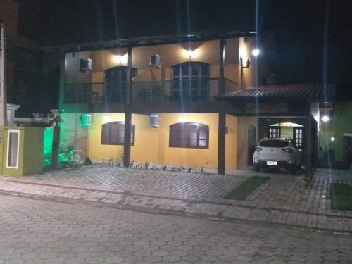 Hostal Canto Dos P�ssaros Bombinhas