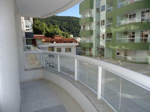 Apartamento Cod 225 Edif�cio Raio De Luar Bombas