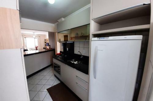 Apartamento Cod 110 Edif�cio Acapulco Bombas