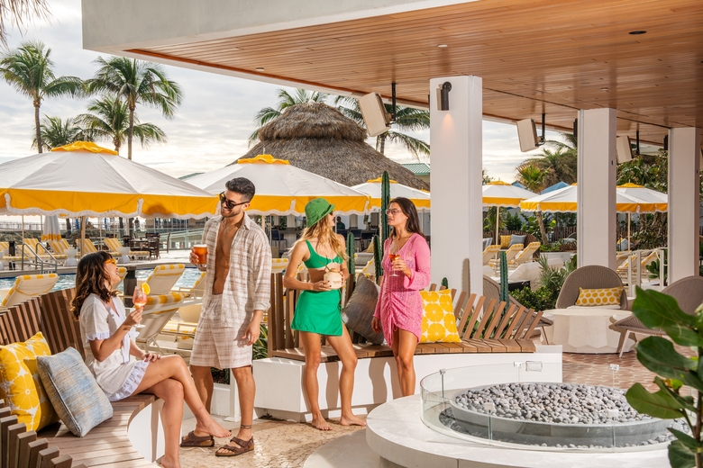 Hotel Newport Beachside Resort