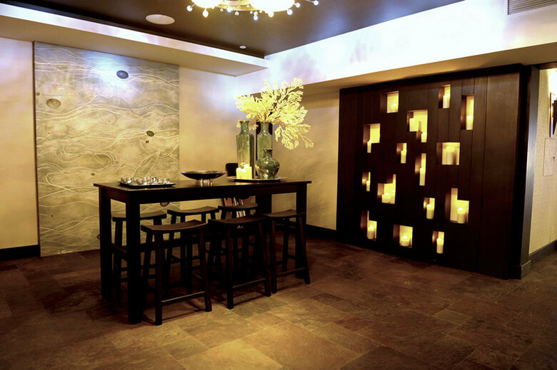 Hotel Newport Beachside Resort