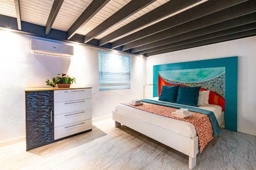 Saunders Beach Cottage