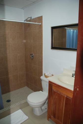 Hotel Coastalbay 2