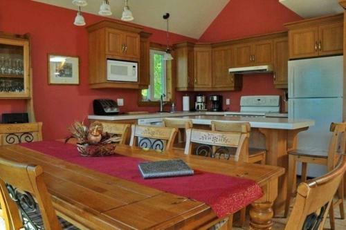 Le Tr�s-chic - Spa, Billard, Souvenirs