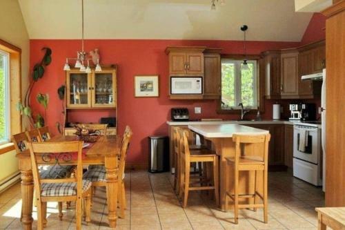 Le Tr�s-chic - Spa, Billard, Souvenirs