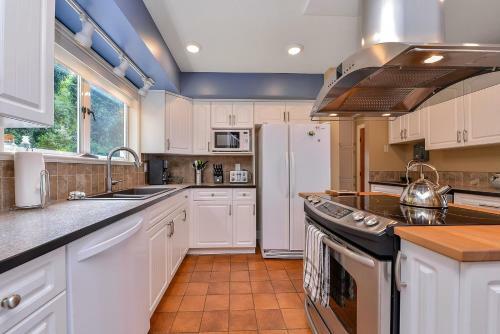 Kye Bay Beach House