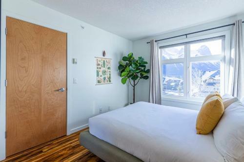 The Pines - Condo With A View