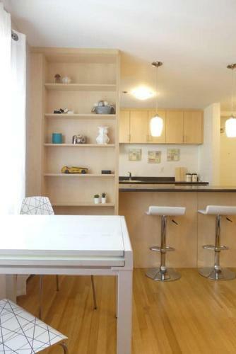 Central & Quiet Apartment