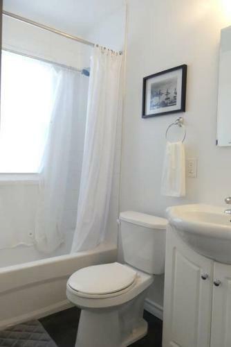 Central & Quiet Apartment