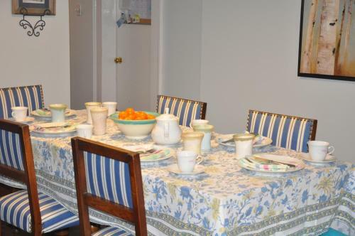 Clothesline B&B In Hubbards Cove