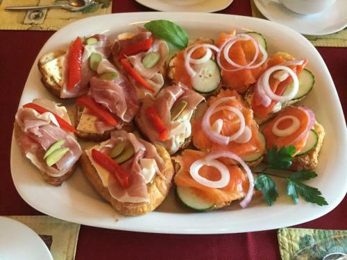 Ravenwood Bed And Breakfast