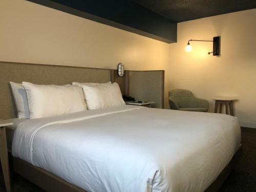 Hotel Doubletree By Hilton St. John's Harbourview