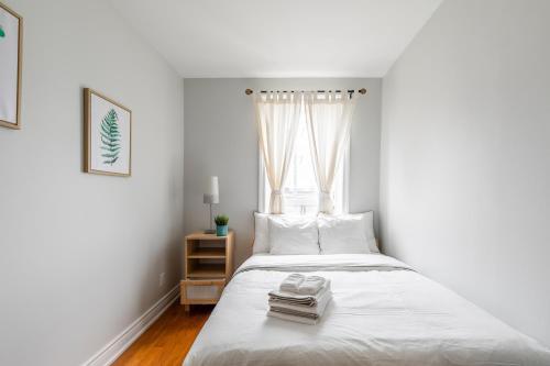 Newly Renovated - Modern 3br Apartment - Trinity Bellwoods!