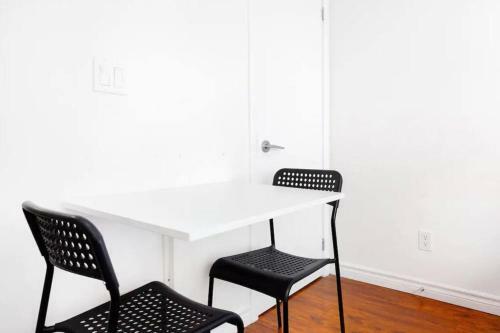 Cozy Studio Apartment Cn Tower Lake Views