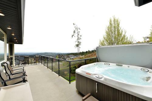 Nature's Gate Executive Vacation Home