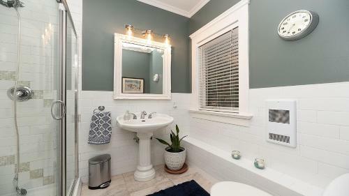Kaliana Sanctuary With Stunning Views