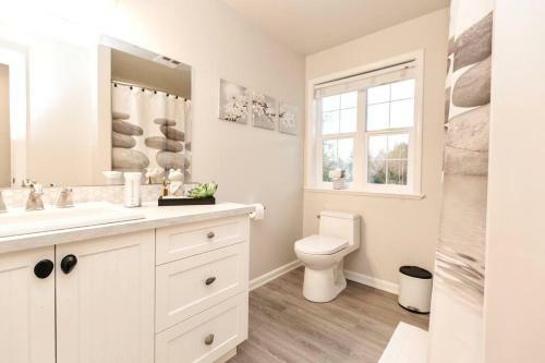Lovely Cottage By The Clty