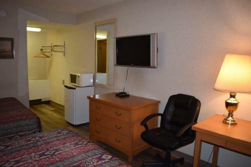 Motel Three