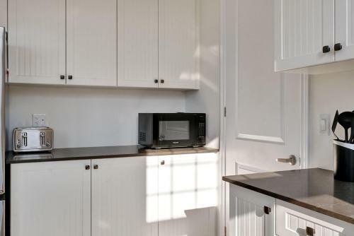 Spacious, Newly Built Prince Edward County Family Home