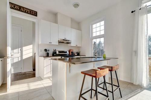 Spacious, Newly Built Prince Edward County Family Home