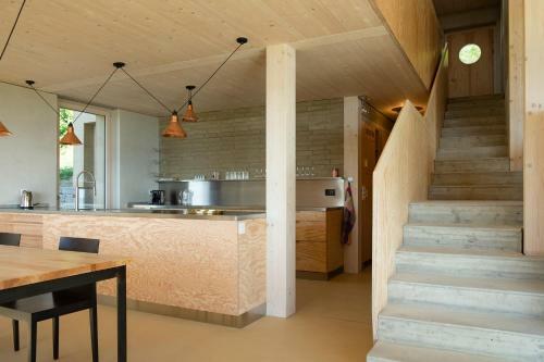 Apartamento Traumloft Mit Blick Auf Den Murtensee Und Die Alpen