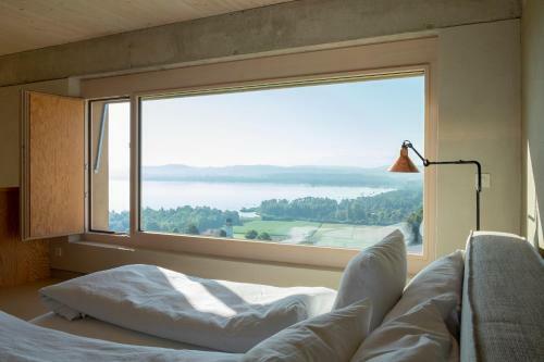 Apartamento Traumloft Mit Blick Auf Den Murtensee Und Die Alpen
